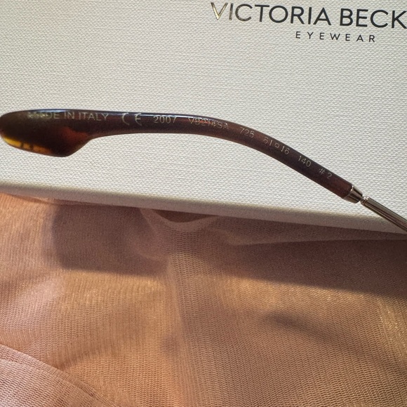 Victoria Beckham Gold Square Navigator Sunglasses VB214SA 725 Brown Gradient - Picture 5 of 8